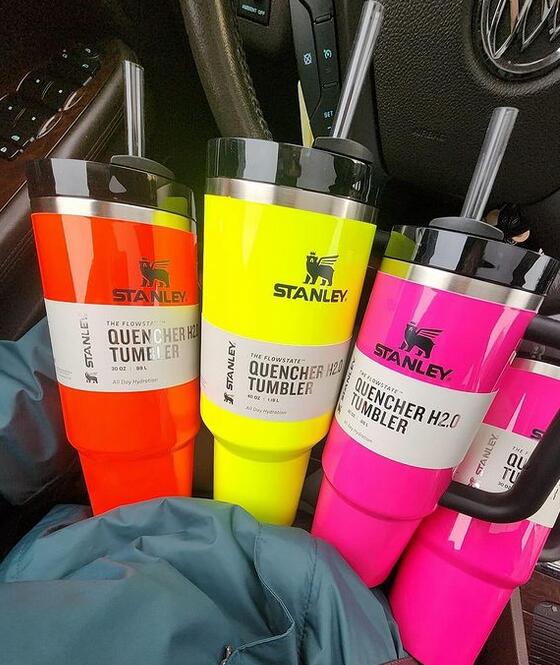 Stanley The Neon Collection Flowstate Quencher 40oz Tumbler