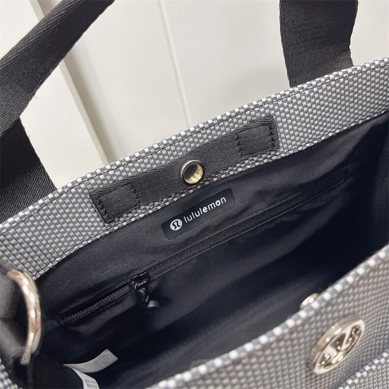 Lululemon two-Tone Canvas Tote Bag 10L