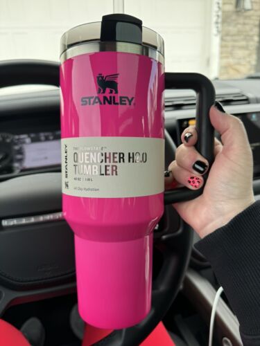 Stanley The Neon Collection Flowstate Quencher 40oz Tumbler